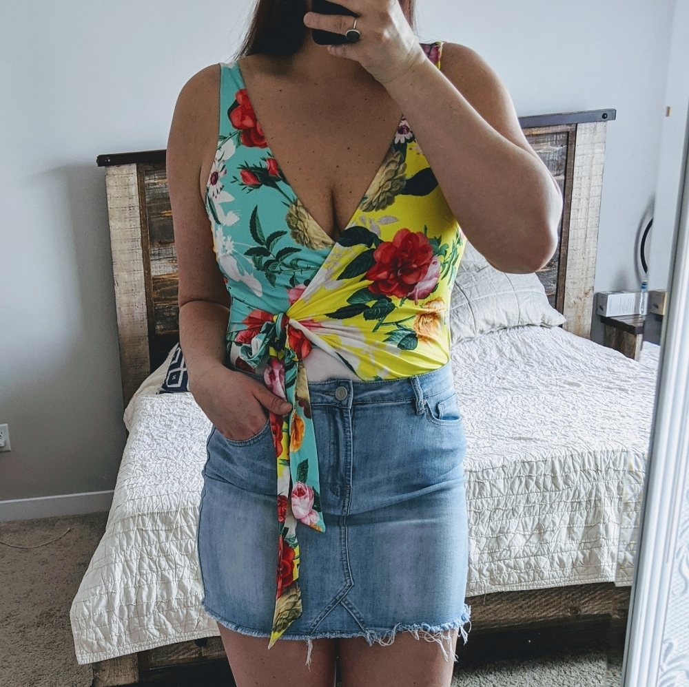 🆕🌿FLORAL BODYSUIT🌿 - Picture 5 of 13